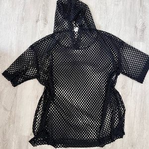 Mesh coverup